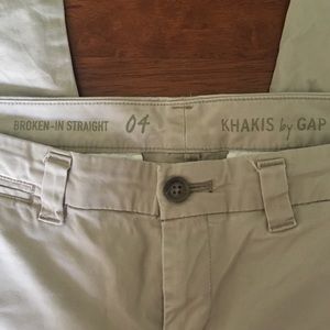 Gap Broken-in Straight Khaki